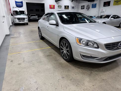 Used 2018 Volvo S60 T5 Inscription FWD image 18