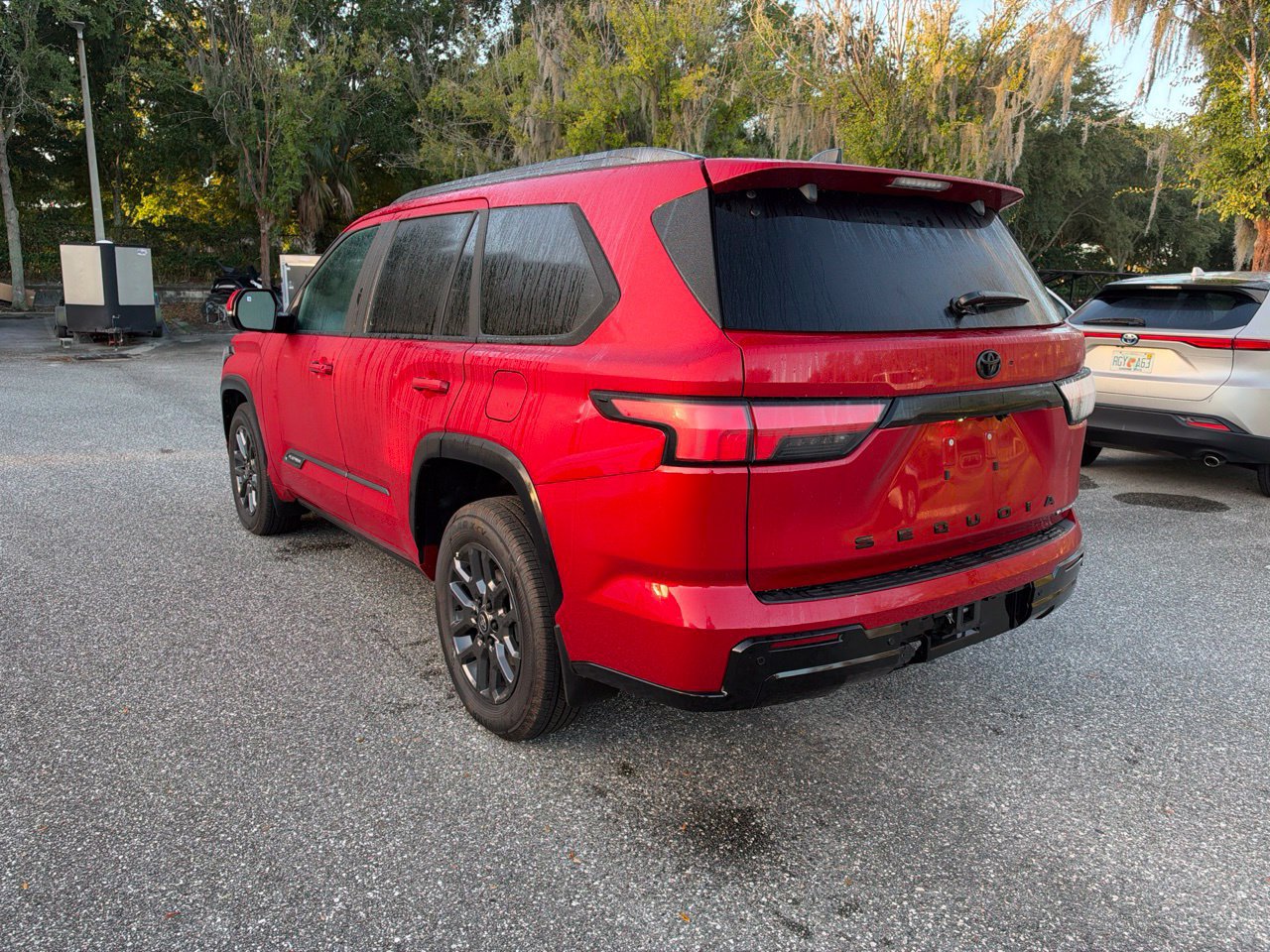Used 2026 Toyota Sequoia Platinum AWD/4WD image 3