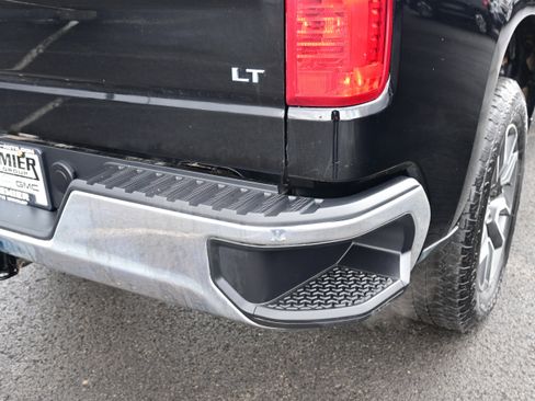 Used 2024 Chevrolet Silverado 1500 LT image 9