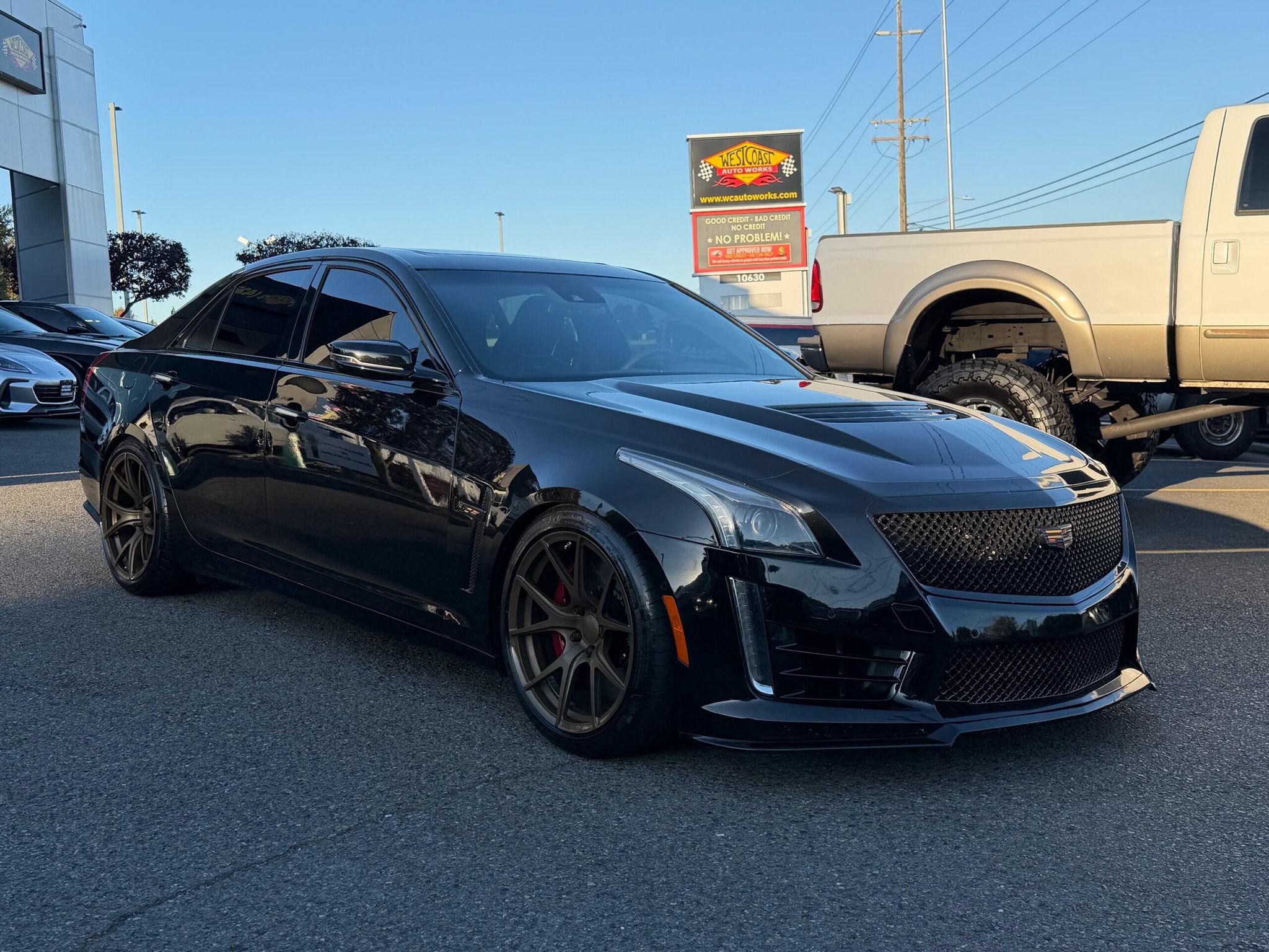 Used 2016 Cadillac CTS V w/ Luxury Package RWD image 24