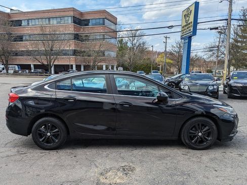 Used 2016 Chevrolet Cruze LT FWD image 6