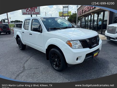 Used 2019 Nissan Frontier SV w/ Value Truck Package AWD/4WD image 3
