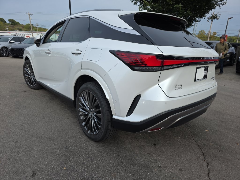Used 2024 Lexus RX 350 AWD w/ Convenience Package image 3