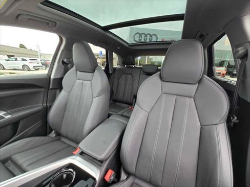 Certified 2025 Audi Q5 Premium w/ Premium Plus AWD/4WD image 32