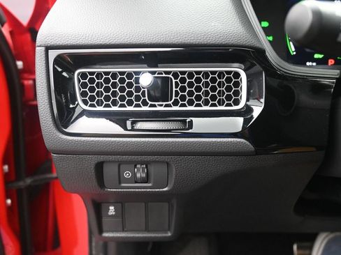 Certified 2025 Honda Civic Sport image 26