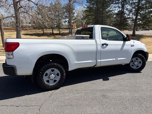 Used 2013 Toyota Tundra 4x4 Regular Cab Long Bed image 4