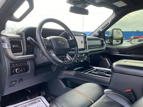 Used 2024 Ford F250 Platinum w/ Tremor Off-Road Package image 12