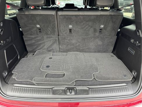 Used 2024 Jeep Wagoneer Series II w/ Flexible Seating Group image 52