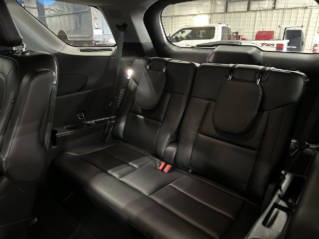 Used 2021 Ford Explorer Limited w/ Equipment Group 301A AWD/4WD image 31