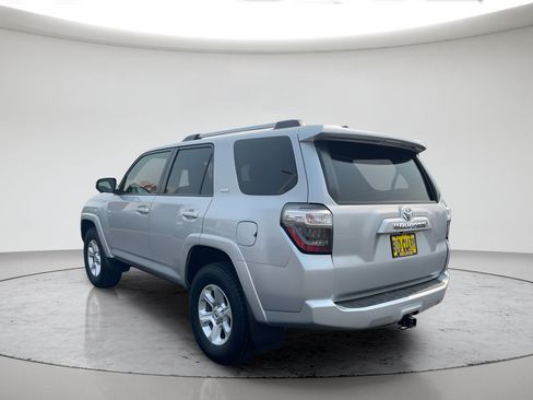 Certified 2021 Toyota 4Runner SR5 Premium w/ Moonroof Package AWD/4WD image 5