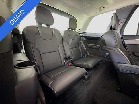 Used 2026 Volvo XC90 T8 Ultra w/ Protection Package AWD/4WD image 29
