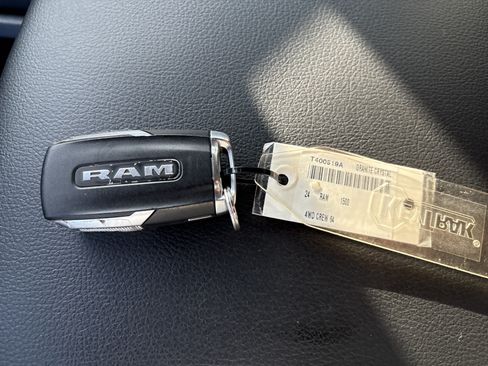 Used 2024 RAM 1500 Big Horn AWD/4WD image 36