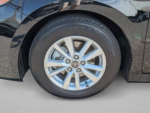 Used 2025 Toyota Camry LE w/ Convenience Package FWD image 22