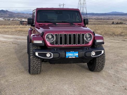 Used 2024 Jeep Wrangler Sahara w/ Technology Group image 10