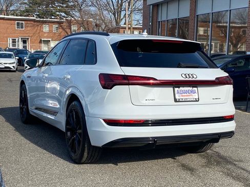 Used 2023 Audi e-tron Chronos w/ Chronos Package image 5