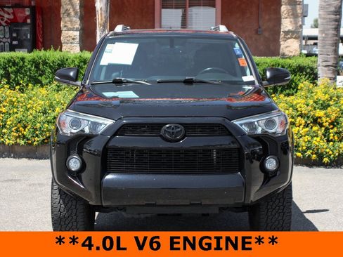 Used 2018 Toyota 4Runner SR5 Premium image 3
