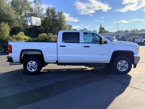 Used 2019 GMC Sierra 2500 4x4 Crew Cab w/ Sierra Convenience Package image 5