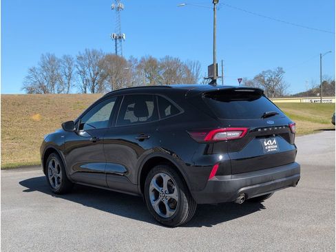 Used 2025 Ford Escape ST-Line image 3