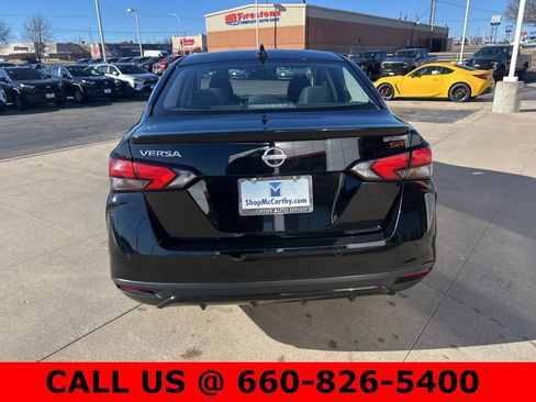 Used 2024 Nissan Versa SR image 10