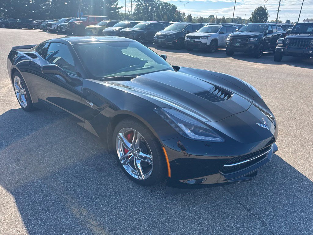Used 2017 Chevrolet Corvette Stingray Coupe w/ Battery Protection Package RWD image 1