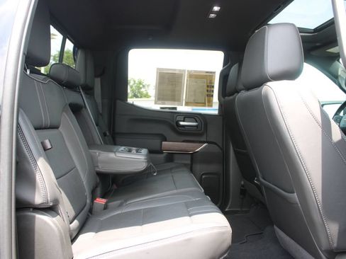 Used 2022 Chevrolet Silverado 1500 High Country w/ Safety Package II AWD/4WD image 33