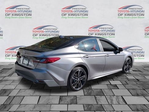 Used 2025 Toyota Camry XSE image 3