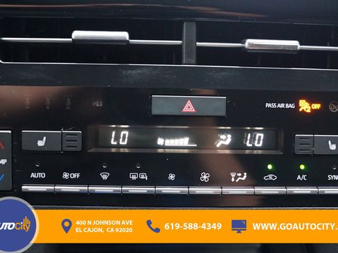 Used 2022 Toyota Avalon XSE w/ Carpet Mat Package (TMS) image 24