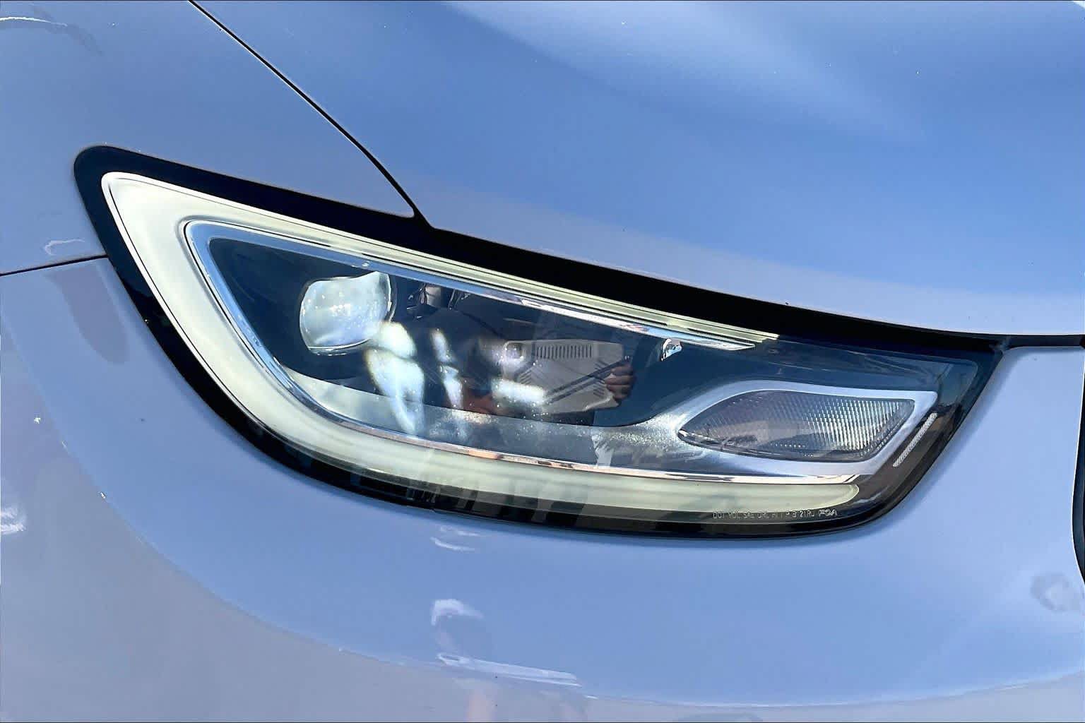 Used 2025 Chrysler Pacifica Limited FWD image 27