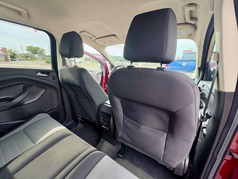 Used 2015 Ford Escape SE w/ Equipment Group 201A image 32