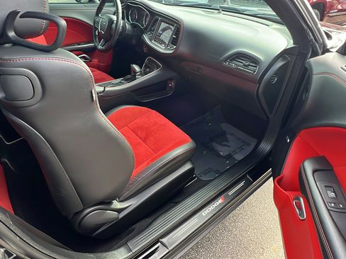 Used 2020 Dodge Challenger R/T w/ Plus Package image 20