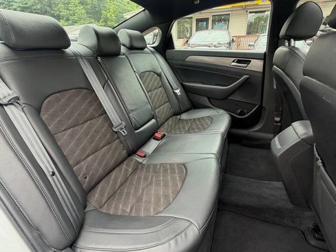 Used 2018 Hyundai Sonata Sport FWD image 16