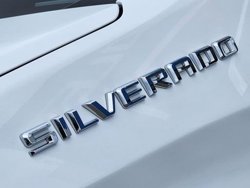 Used 2024 Chevrolet Silverado 1500 LT AWD/4WD image 13