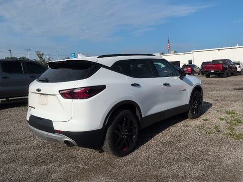 Used 2021 Chevrolet Blazer LT w/ Redline Edition AWD/4WD image 4