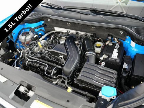 Used 2022 Volkswagen Taos SE image 53