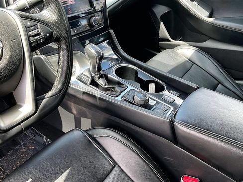 Used 2023 Nissan Maxima SL FWD image 21