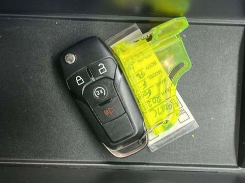 Certified 2022 Ford F150 XLT w/ Equipment Group 301A Mid image 32