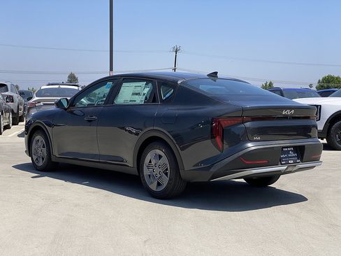 New 2026 Kia K4 FWD image 6