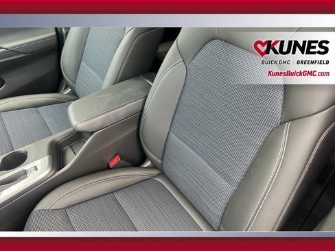 New 2026 Buick Envista Sport Touring w/ Convenience I Package FWD image 21