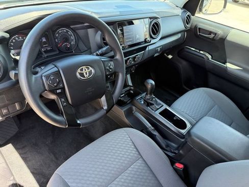Used 2021 Toyota Tacoma SR w/ SR Convenience Package image 10
