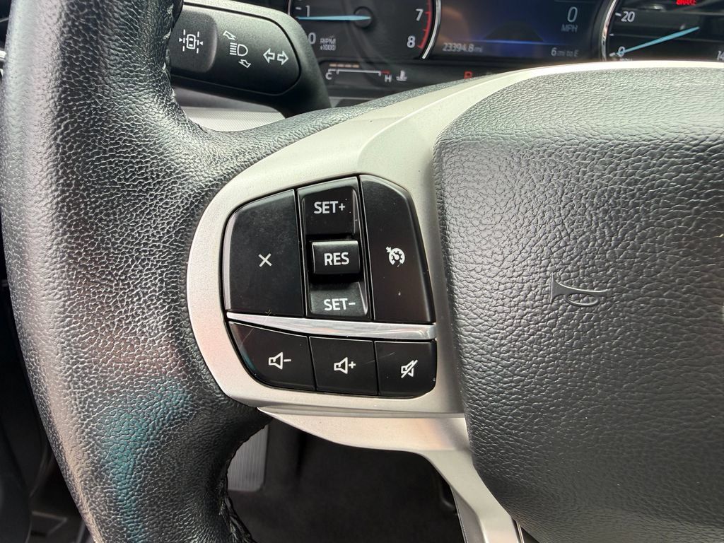 Certified 2023 Ford Explorer XLT w/ Equipment Group 202A AWD/4WD image 26