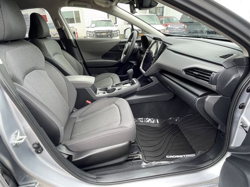 Used 2024 Subaru Crosstrek 2.0i Premium image 8