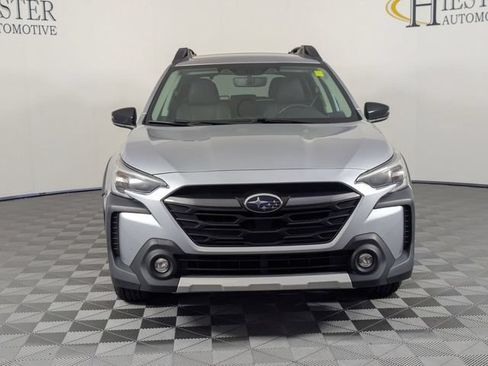 Used 2023 Subaru Outback Limited AWD/4WD image 6