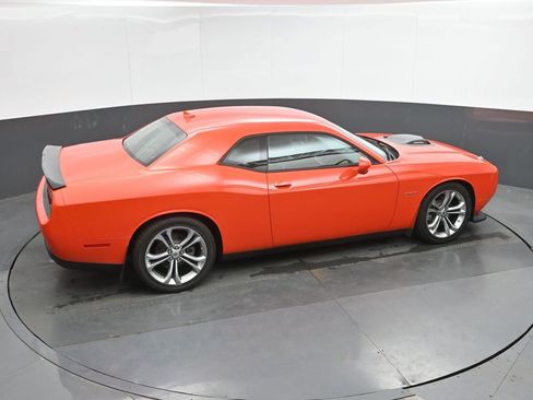 Used 2022 Dodge Challenger R/T w/ Shaker Package RWD image 33