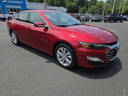 Used 2024 Chevrolet Malibu LT FWD image 1