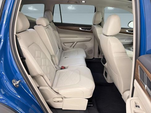 Used 2026 Volkswagen Atlas SE w/ Panoramic Sunroof Package FWD image 32