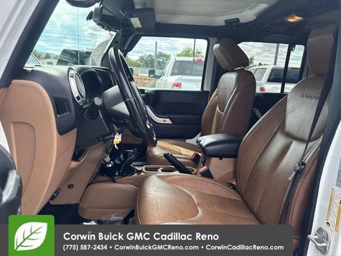 Used 2016 Jeep Wrangler Unlimited Sahara w/ Connectivity Group AWD/4WD image 13