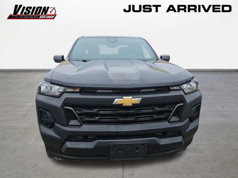 Used 2023 Chevrolet Colorado W/T w/ WT Convenience Package image 2