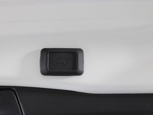 Used 2025 Toyota RAV4 XLE Premium w/ Weather Package FWD image 19