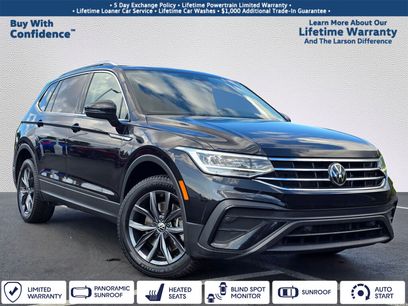Used 2023 Volkswagen Tiguan SE w/ Panoramic Sunroof Package
