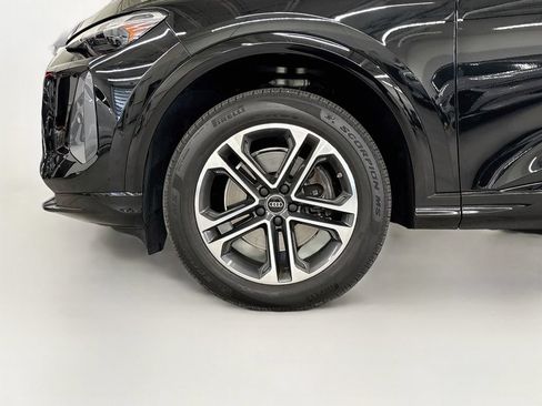 Certified 2025 Audi Q5 Premium w/ Convenience Package AWD/4WD image 25